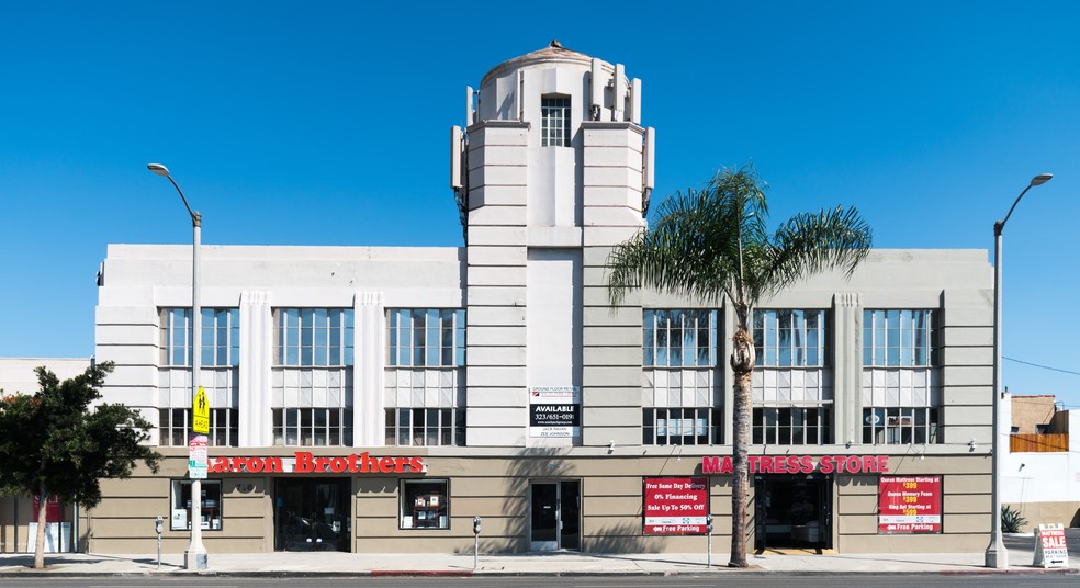 Primary Photo Of 712-718 N La Brea Ave, Los Angeles General Retail For Lease