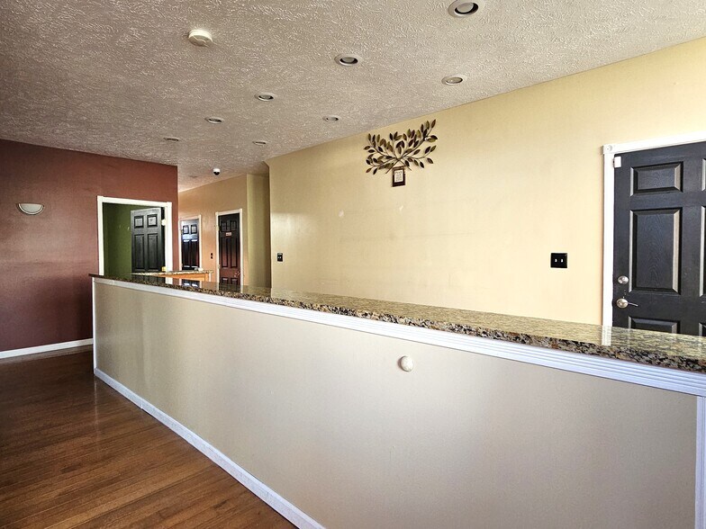 More Photos Of 219 Jefferson St, Fairmont Office Residential For Sale