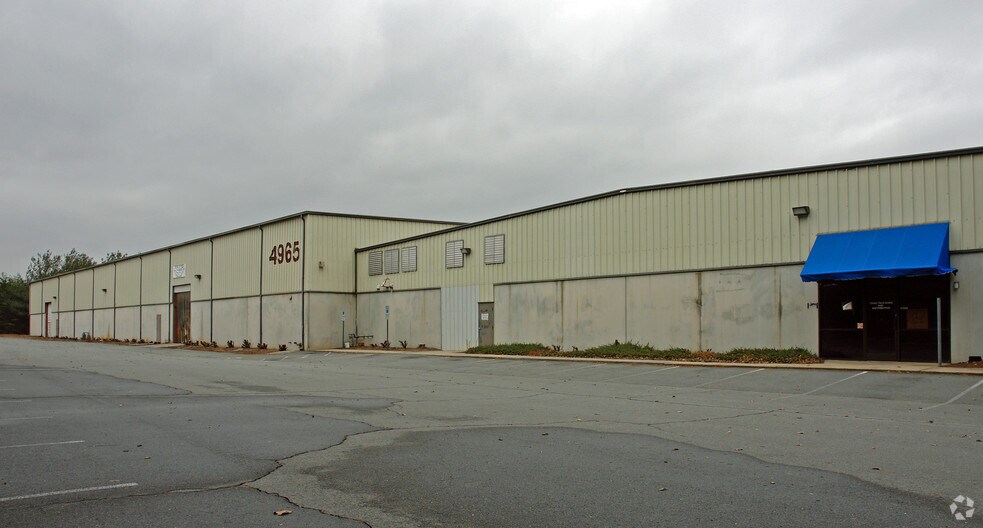 More Photos Of 4965 Indiana Ave, Winston-Salem Warehouse For Sale