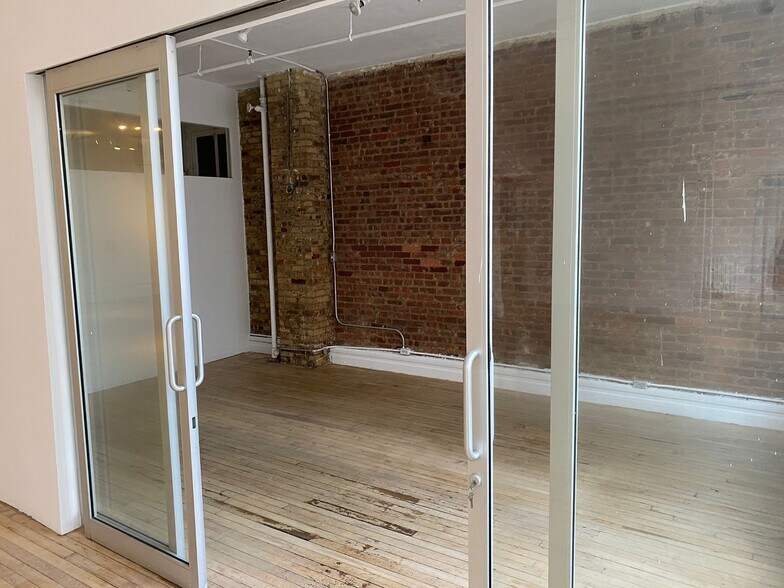 More Photos Of 28 W 27th St, New York Loft Creative Space For Lease