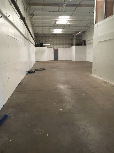 More Photos Of 493 London Bridge Rd, Virginia Beach Service For Lease