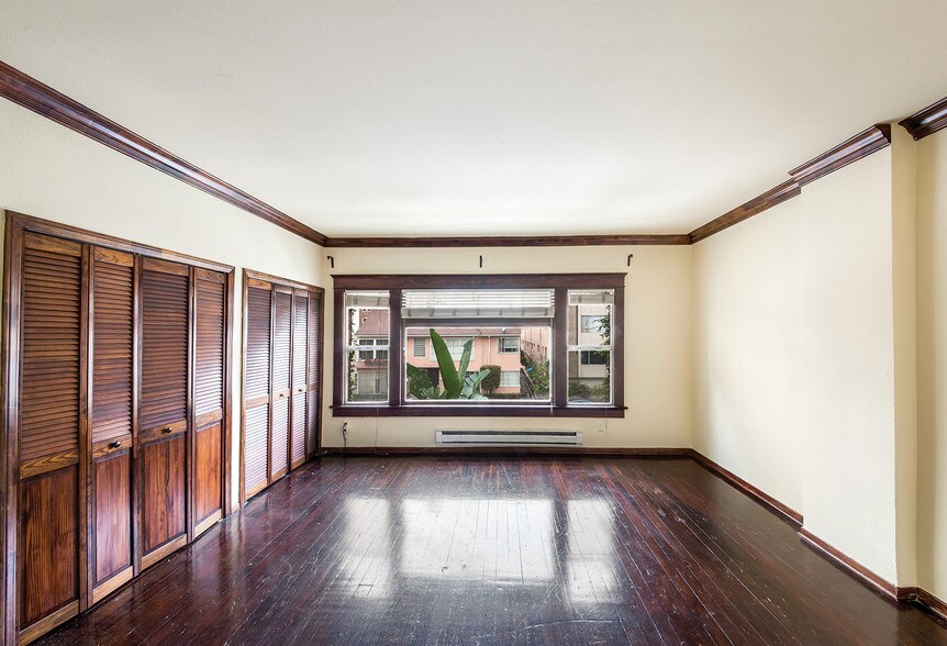 More Photos Of 330-332 Cedar Ave, Long Beach Apartments For Sale