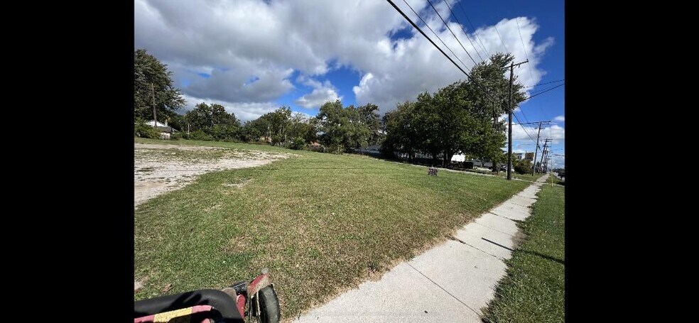 More Photos Of 1850 W Alexis Rd, Toledo Land For Sale
