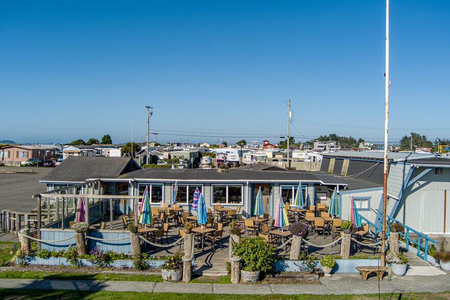 More Photos Of 1901 Buhne, Eureka Restaurant For Sale