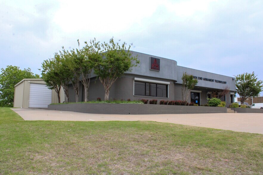 More Photos Of 4121 S 72nd Ave, Tulsa Service For Sale