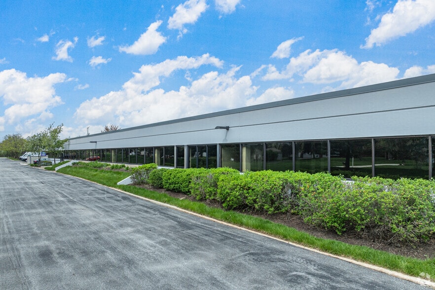 Primary Photo Of 901-939 Parkview Blvd, Lombard Office For Lease