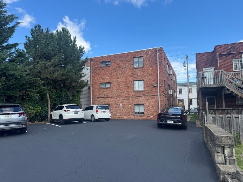 More Photos Of 28 Freeport St, Pittsburgh Apartments For Sale