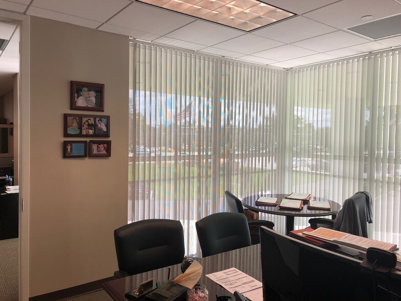 More Photos Of 7900 NW 154th St, Miami Lakes Office For Lease