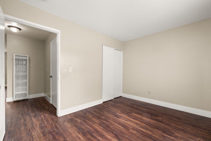More Photos Of 2944 Del Paso Blvd, Sacramento Apartments For Sale