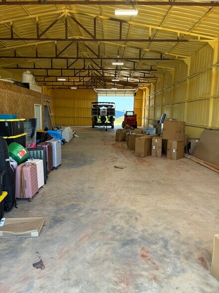 More Photos Of 11671 Maui Ln, Edmond Industrial For Lease