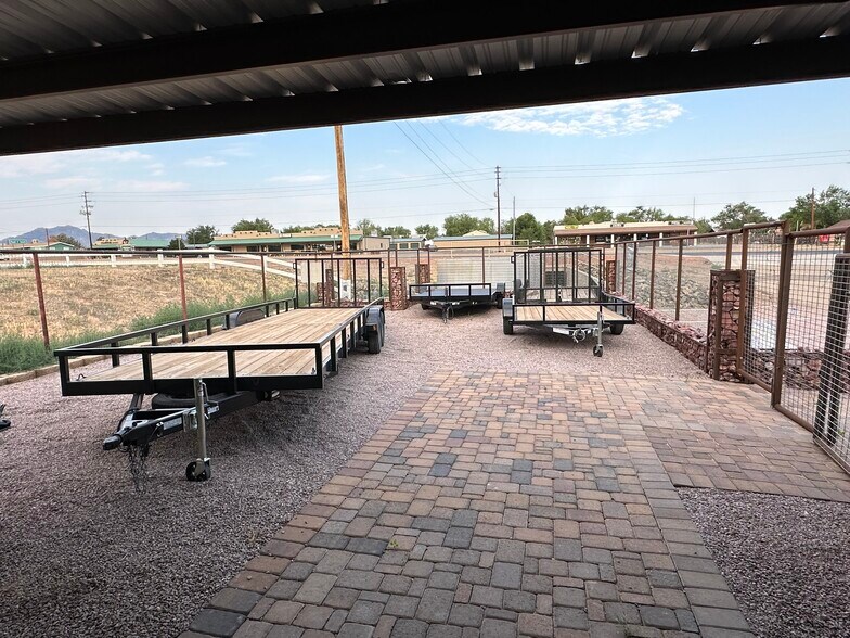 More Photos Of 847 S Hwy 89, Chino Valley Flex For Sale