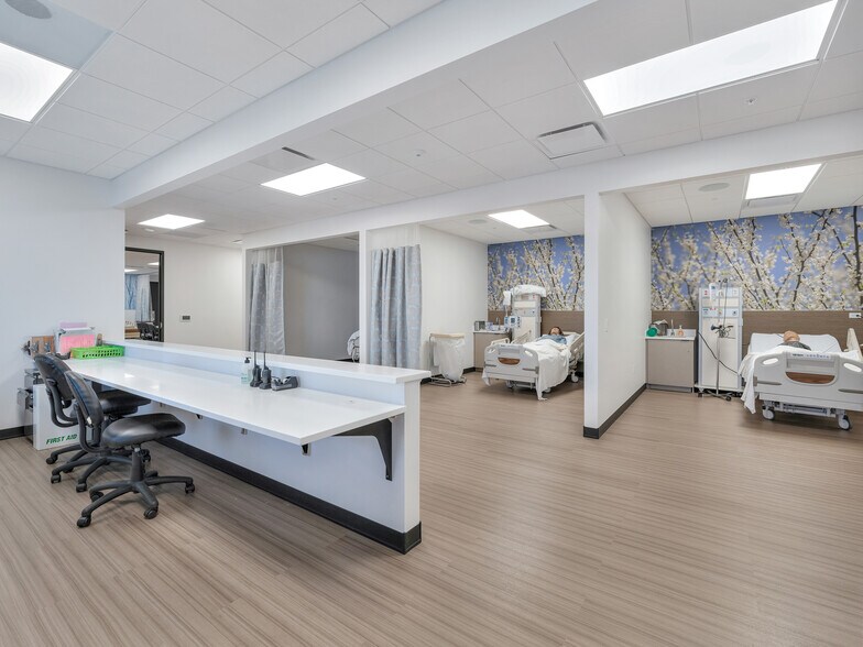 More Photos Of 4300 Kittredge St, Denver Office For Sale