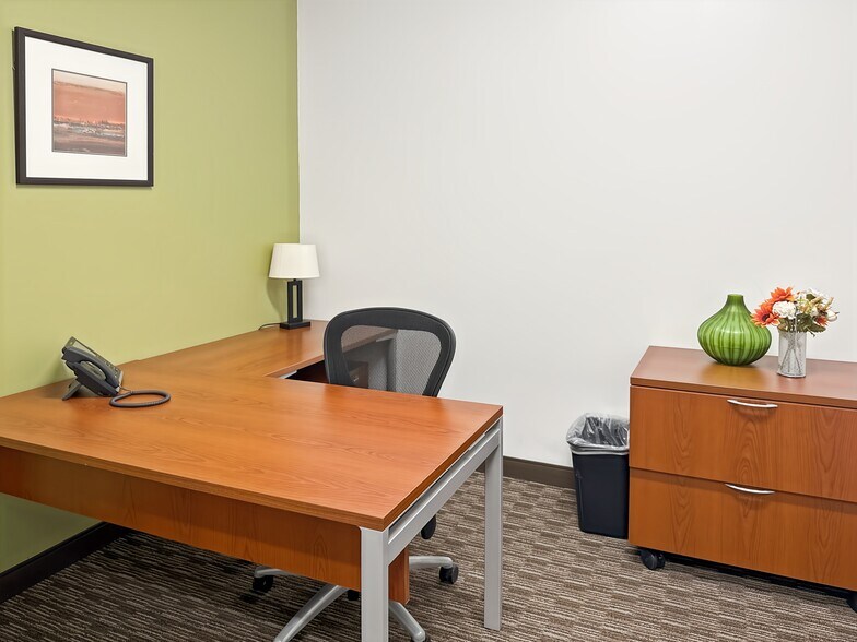 More Photos Of 1910 S Stapley Dr, Mesa Medical For Lease