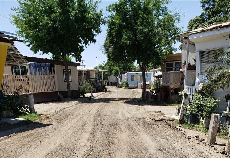 More Photos Of , Bakersfield Multifamily For Sale