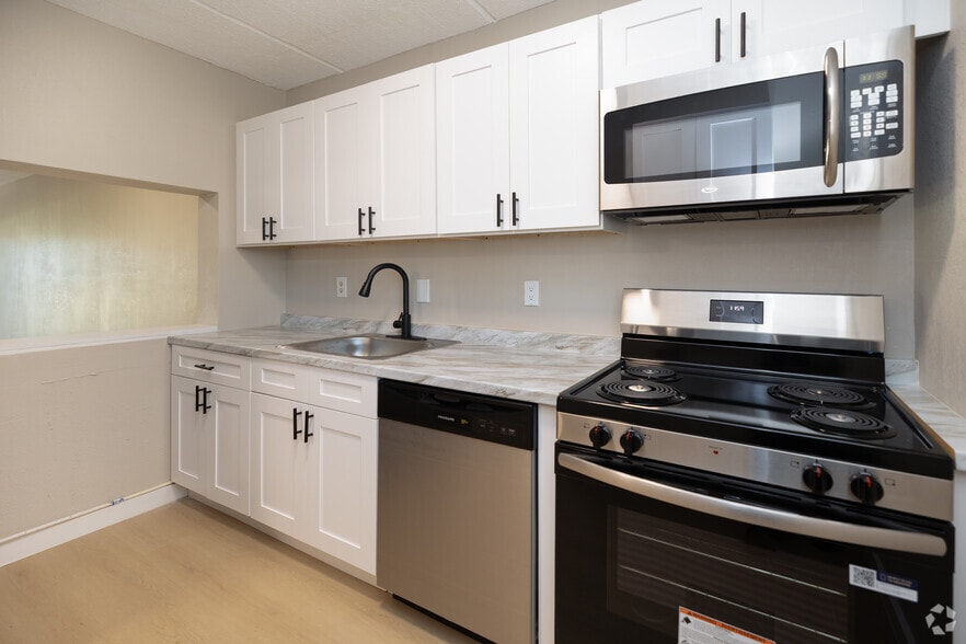 More Photos Of 2731 S Blair Stone Rd, Tallahassee Apartments For Sale