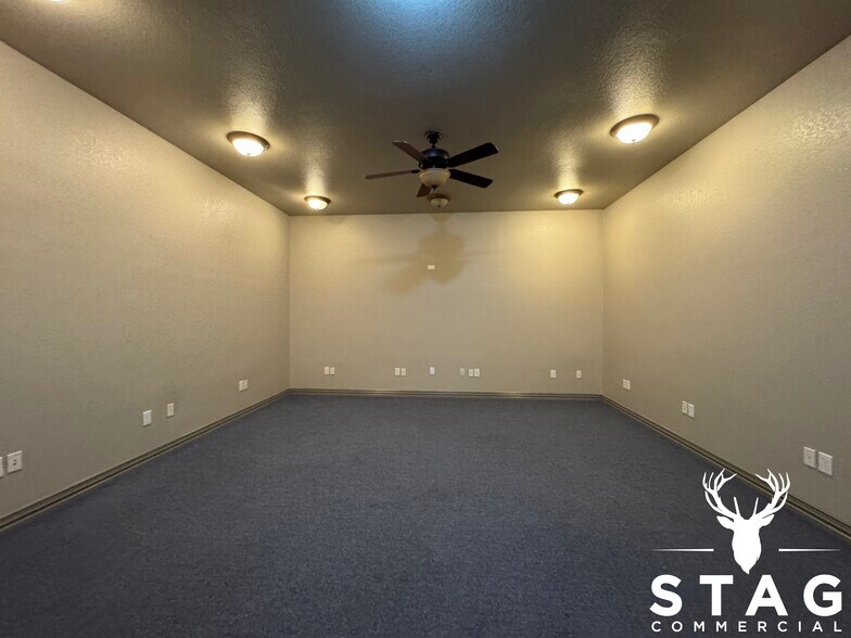 More Photos Of 1204 Bent Oaks Ct, Denton Office Residential For Lease