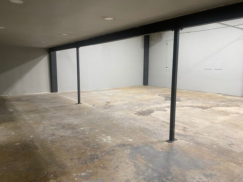 More Photos Of 2111 S College Ave, Fort Collins Office For Lease