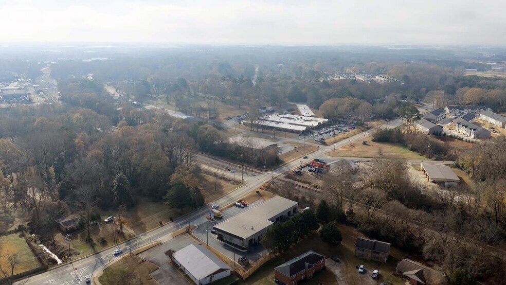 More Photos Of 160 Hampton St, McDonough Freestanding For Sale