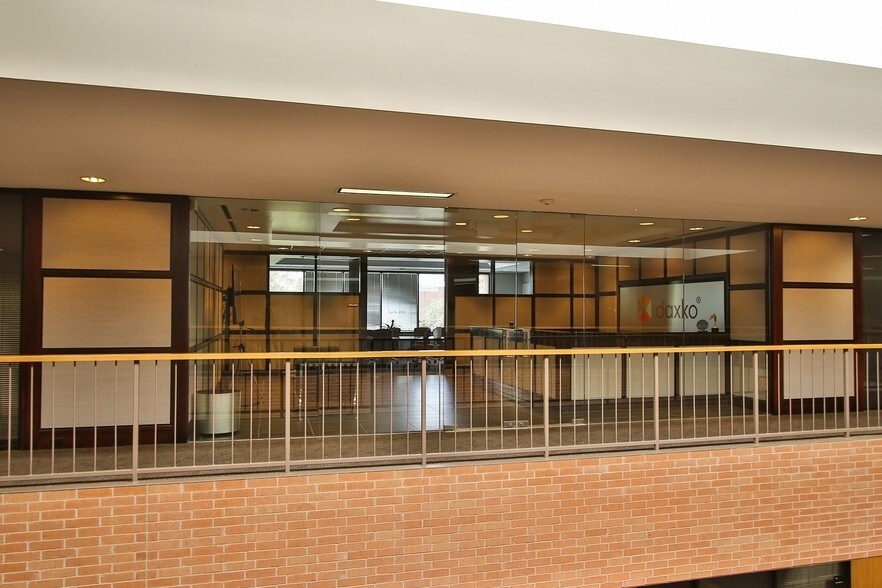 More Photos Of 5252 Westchester St, Houston Office Residential For Lease