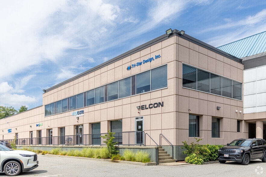 More Photos Of 63-65 South St, Hopkinton Research And Development For Lease