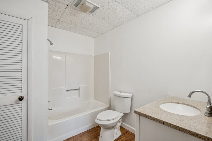 More Photos Of 4113 White Oak Dr, Hiawassee Apartments For Sale