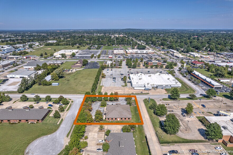 More Photos Of 1479 Executive Pl, Springdale Medical For Sale