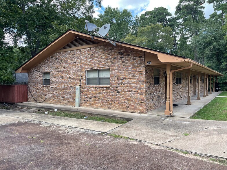 More Photos Of 704 Cline St, Huntsville Apartments For Sale
