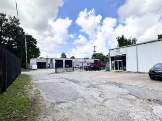 More Photos Of 1453 Hopper Rd, Houston Warehouse For Sale