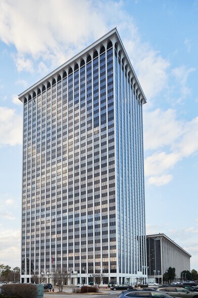 More Photos Of 5100 Poplar Ave, Memphis Office For Lease