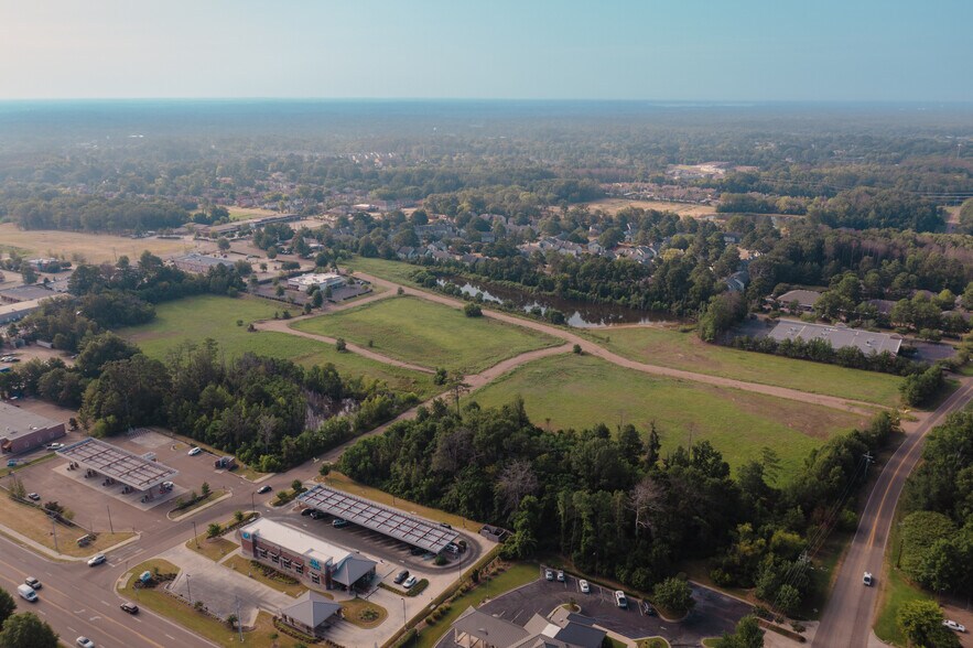 More Photos Of Harbour Pointe Crossing, Ridgeland Land For Sale