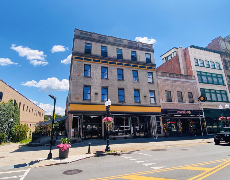 Primary Photo Of 59-61 N Pearl St, Albany Storefront Retail Residential For Lease