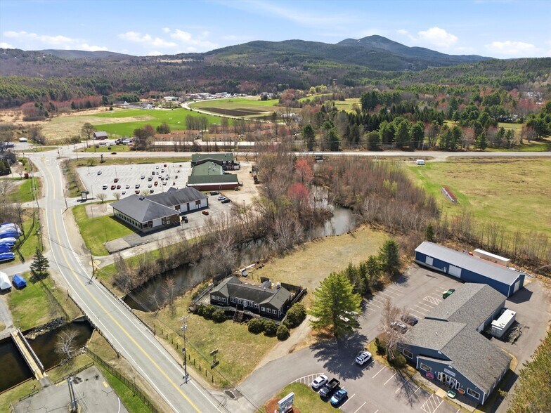 More Photos Of 40 Weirs Rd, Gilford Restaurant For Sale