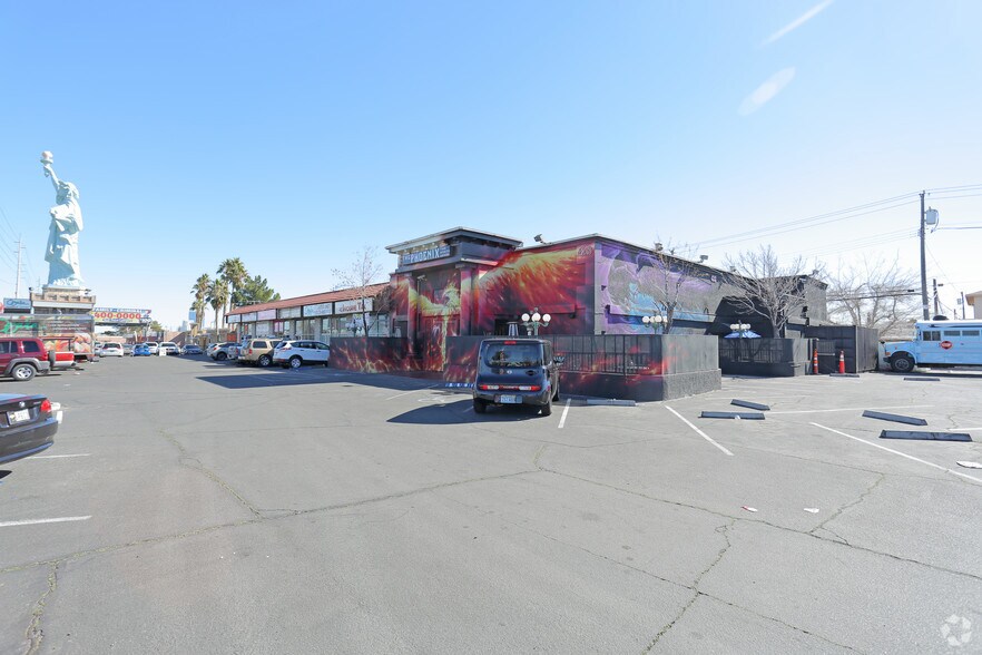 Primary Photo Of 4211 W Sahara Ave, Las Vegas Storefront Retail Office For Lease
