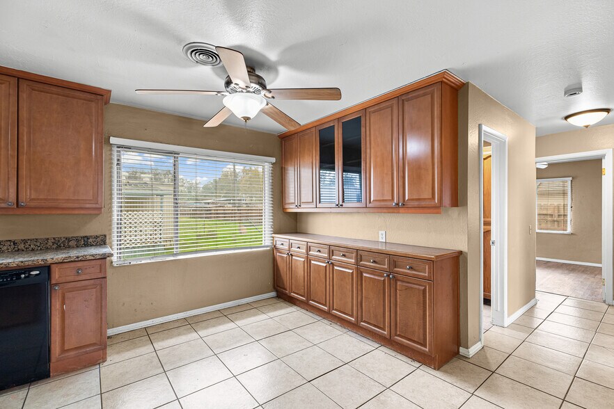 More Photos Of 9676 S Airport Way, Manteca Specialty For Sale