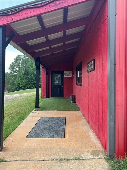 More Photos Of 12 Cottonton Rd, Pittsview Restaurant For Sale