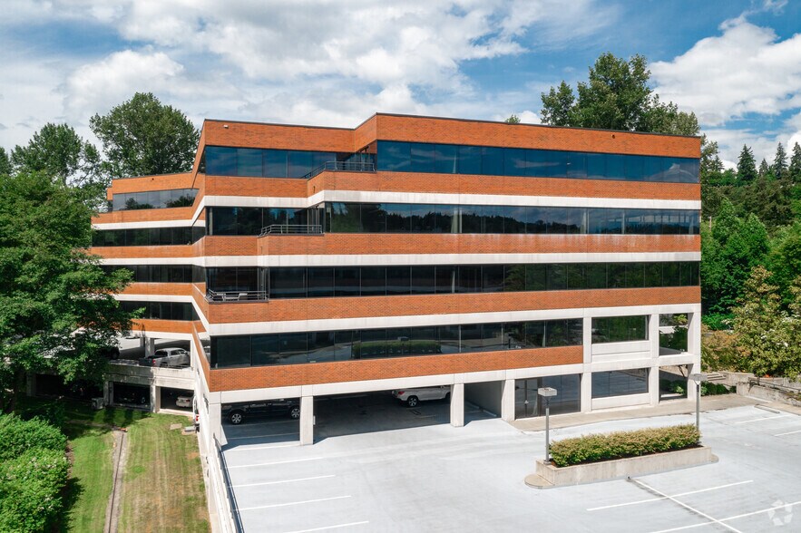 More Photos Of 3933 Lake Washington Blvd NE, Kirkland Office For Lease