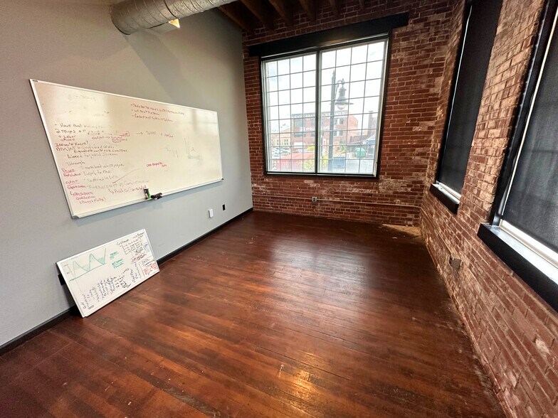More Photos Of 152 W 12 St, Erie Office For Lease