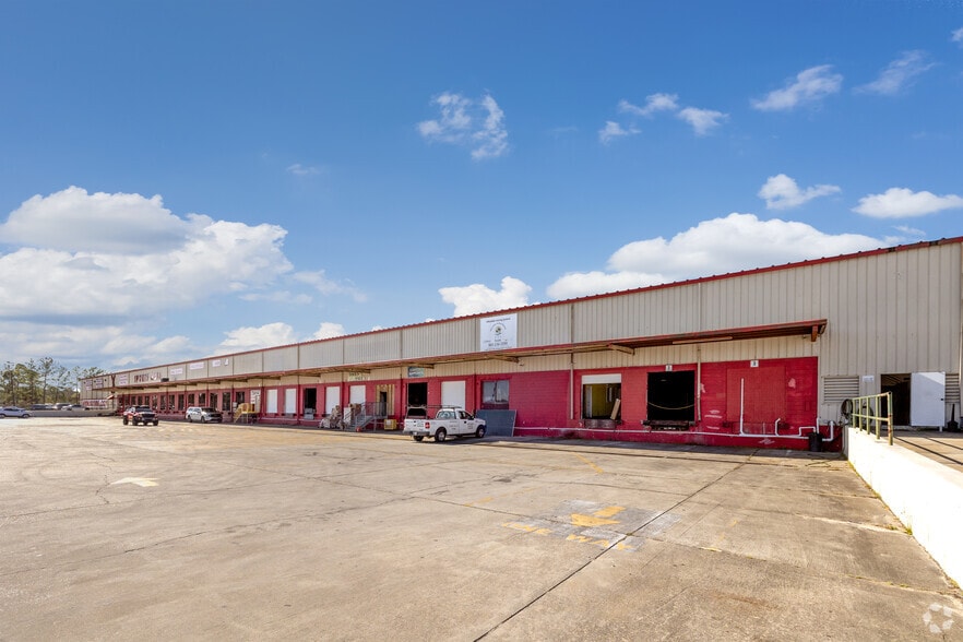 More Photos Of 568 George Bishop Pky, Myrtle Beach Warehouse For Lease