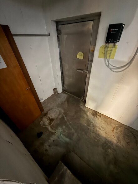 More Photos Of 1640 W US-2, Crystal Falls Restaurant For Sale