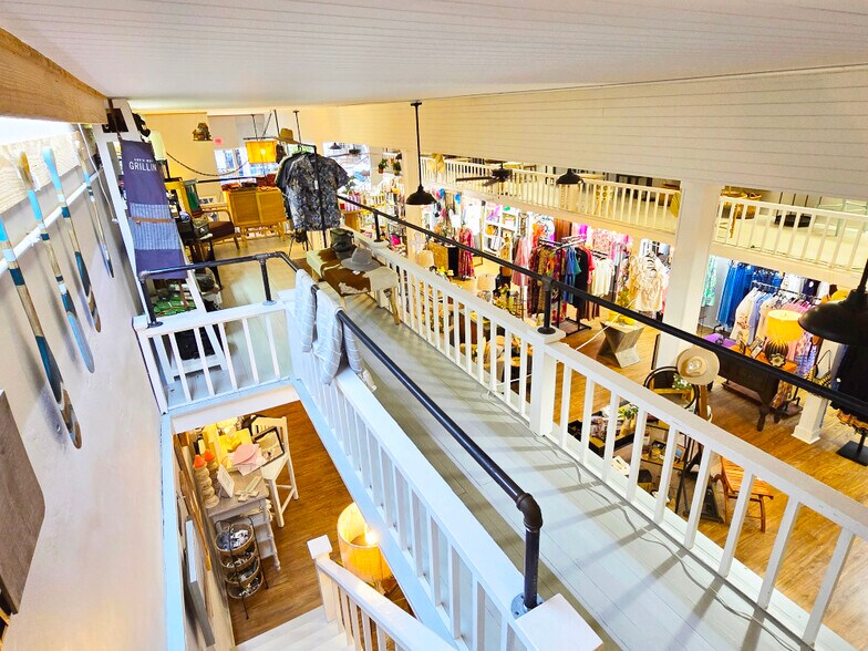 More Photos Of 223 Middle St, New Bern Storefront Retail Office For Sale