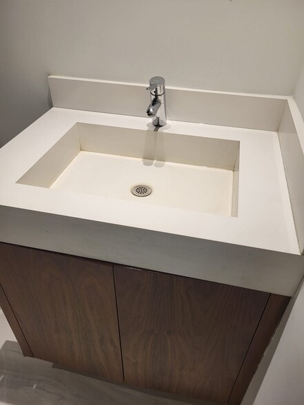 More Photos Of 8238-8270 NW South River Dr, Miami Industrial For Lease