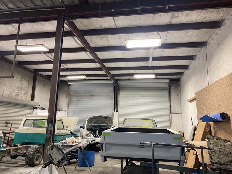 More Photos Of 105 S Columbia St, Picayune Auto Repair For Sale