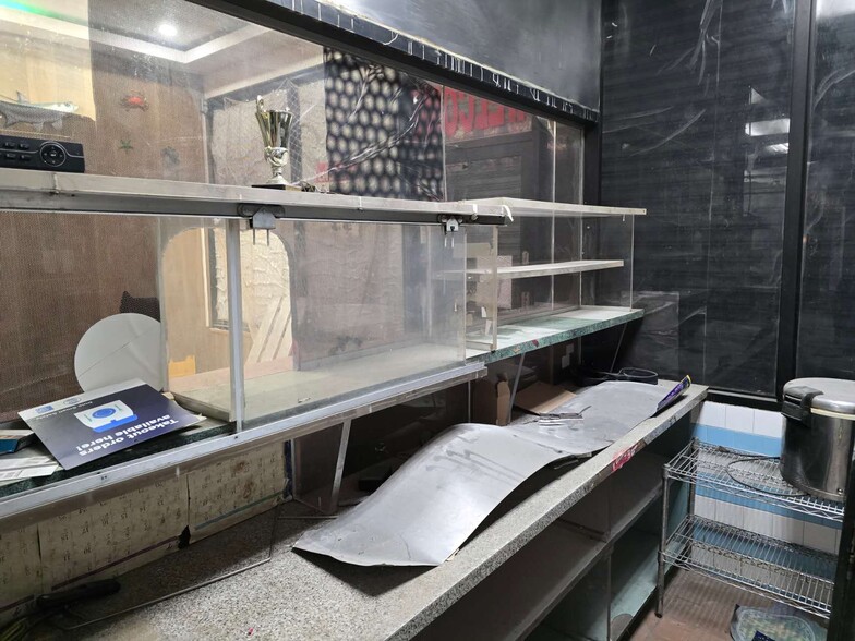 More Photos Of 1086 DeKalb Ave, Brooklyn Apartments For Lease
