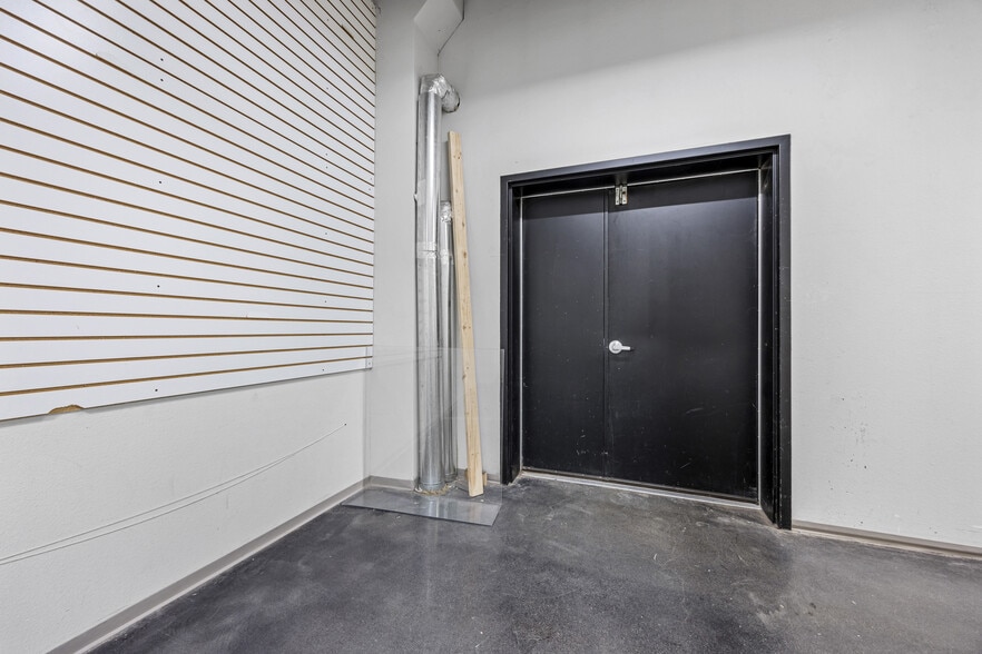More Photos Of 300 N Broadway Ave, Fargo Loft Creative Space For Sale