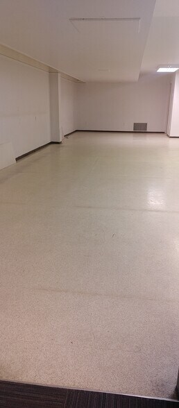 More Photos Of 10211 100th Ave, Fort Saskatchewan Health Club For Lease