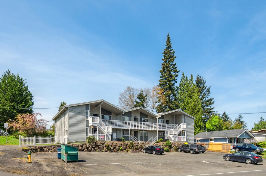 More Photos Of 15455 10th Ave SW, Burien Apartments For Sale