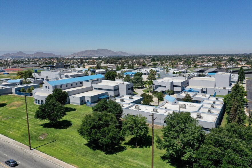 More Photos Of 505 S Pepper Ave, Rialto Unknown For Lease