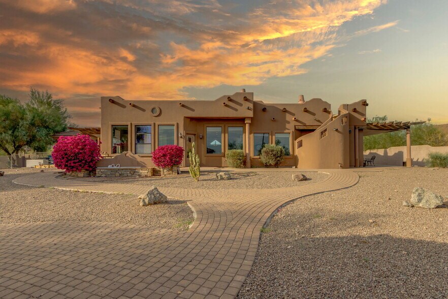 More Photos Of 10027 E Hillview St, Mesa Assisted Living For Sale