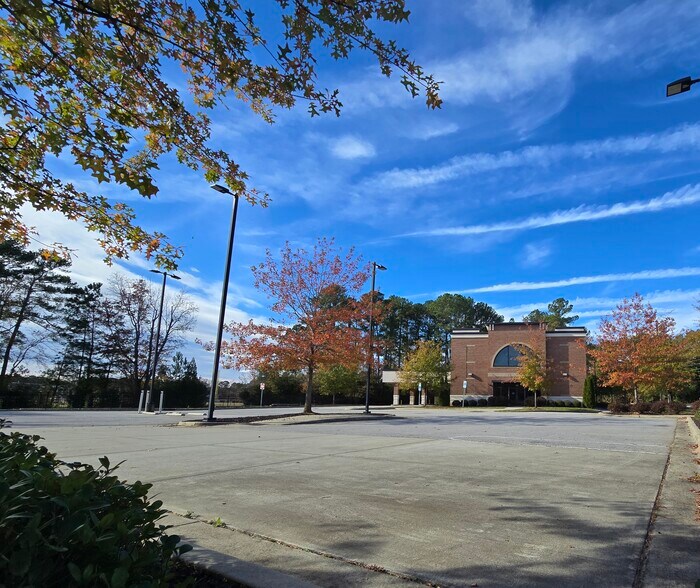 More Photos Of 701 Mutual Ct, Raleigh Office For Sale