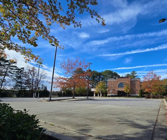 More Photos Of 701 Mutual Ct, Raleigh Office For Sale